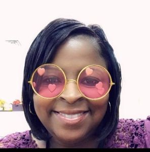 Meet your Posher, Edrina